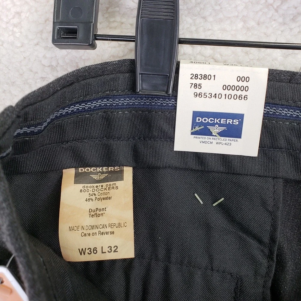 Dockers Go Khaki Flat Front Pants Mens 36x32 Gray Stain Defender Classic Fit